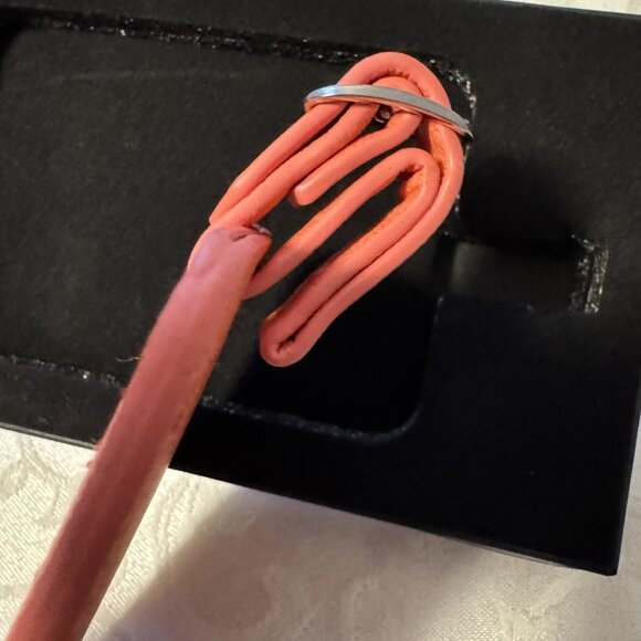 🎁NEW in Package Coral Color Burano  Vegan Leather Luggage Tag🎁 - Picture 3 of 3